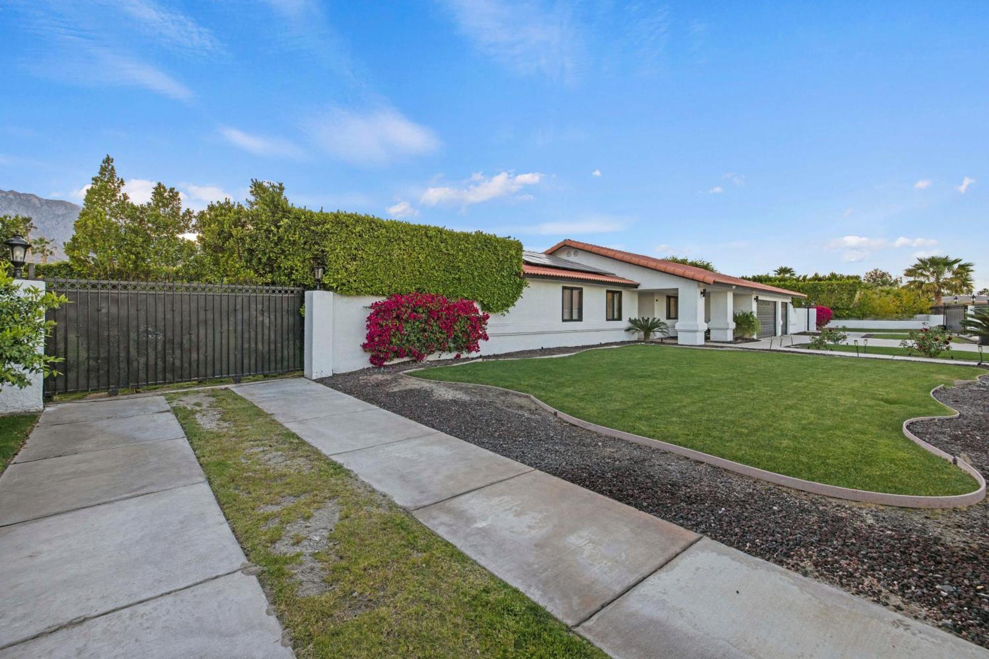 Park View By Avantstay Pool Game Room Hot Tub 10Min To Downtown Palm Springs Exterior photo